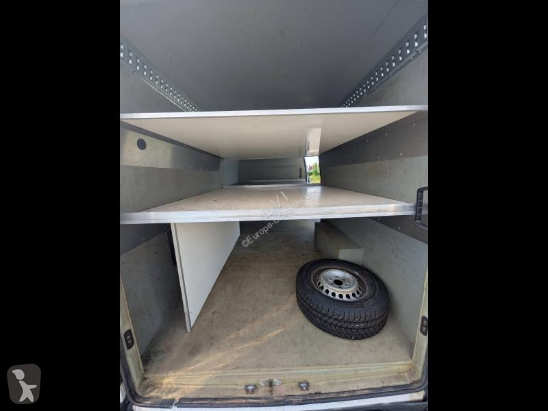 Véhicule utilitaire Iveco 35S Fg 35S13V12