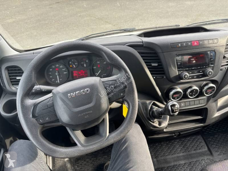 عربة نفعية Iveco