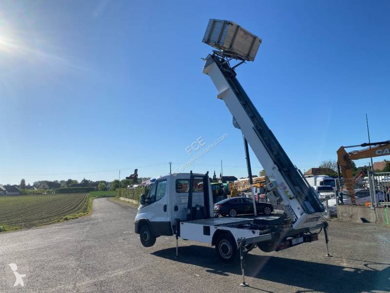 عربة نفعية Iveco