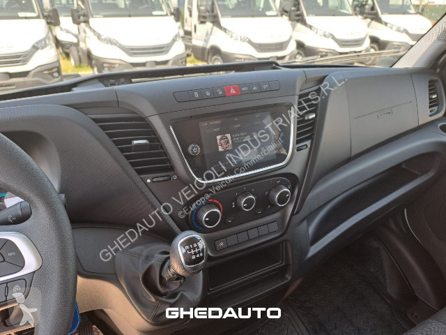 Furgoneta Iveco Daily V 35.14 2024 - CASSONE...
