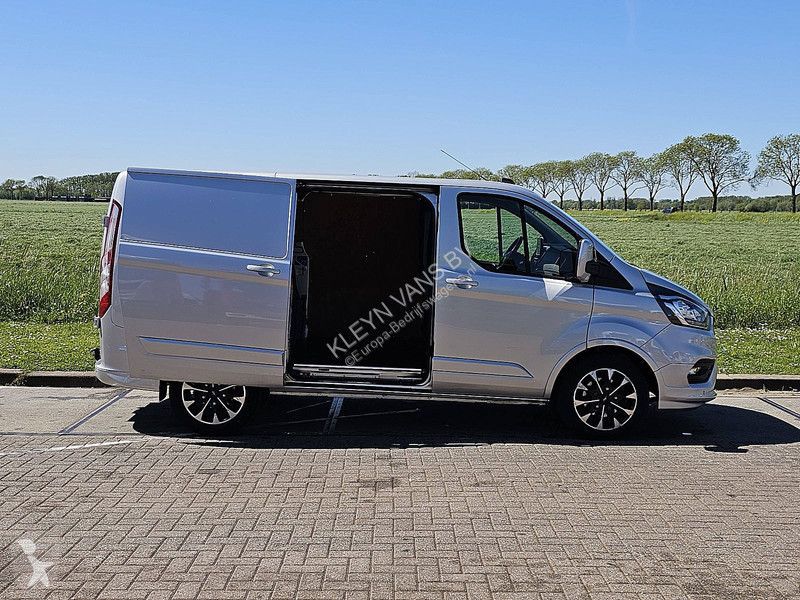 Furgoneta Ford 2.0 L1H1 Sport Navi!
