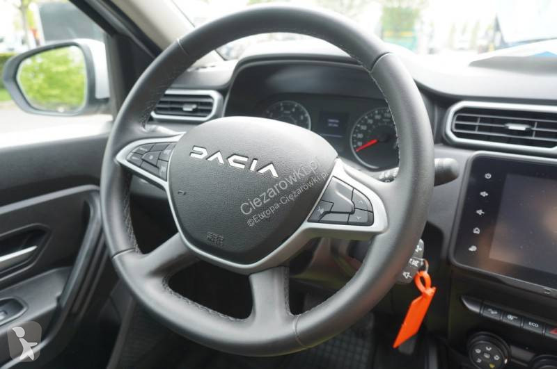 Samochód dostawczy Dacia