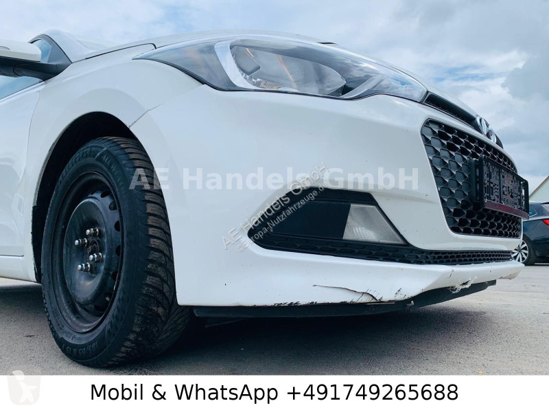 Samochód dostawczy Hyundai i20 blue Trend 1,4 L...