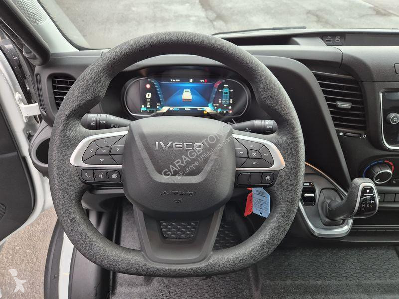 Furgoneta Iveco 35-180 BVA BENNE + COFFRE