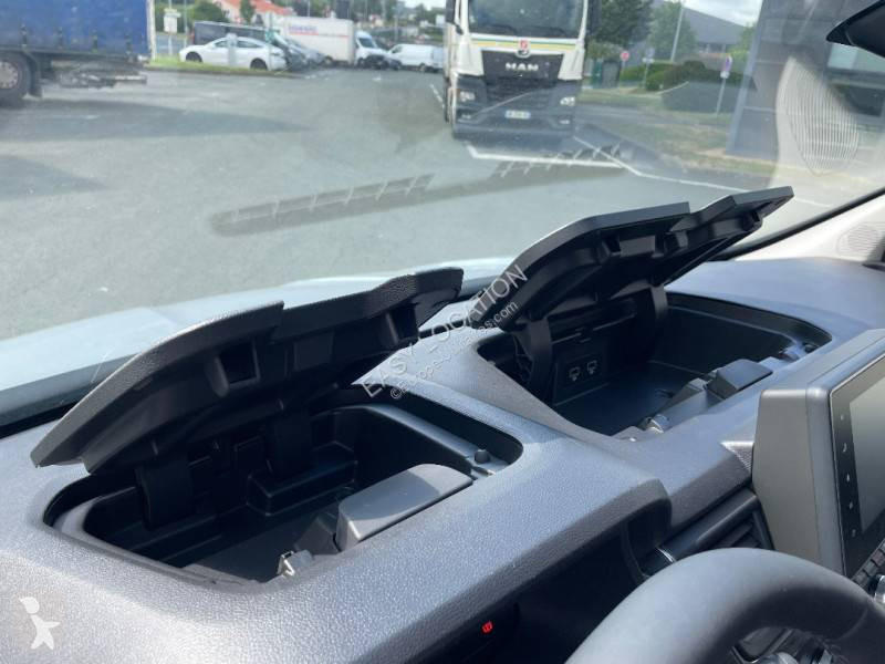 عربة نفعية Renault