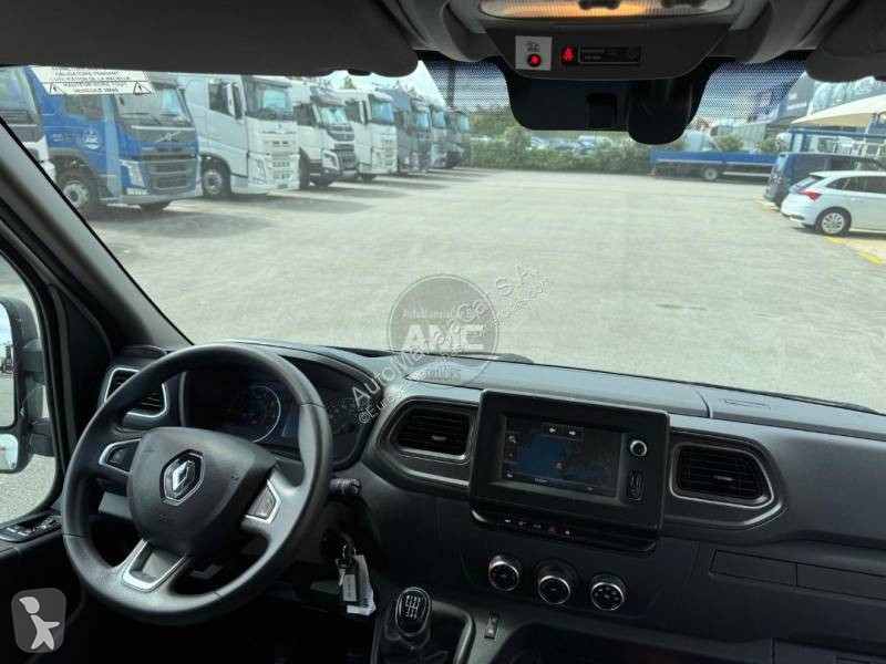 Samochód dostawczy Renault