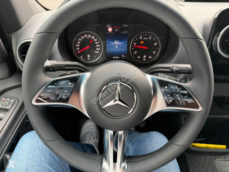 Mercedes 319 CDI 4x4 3665 DISTRONIC AHK LED...