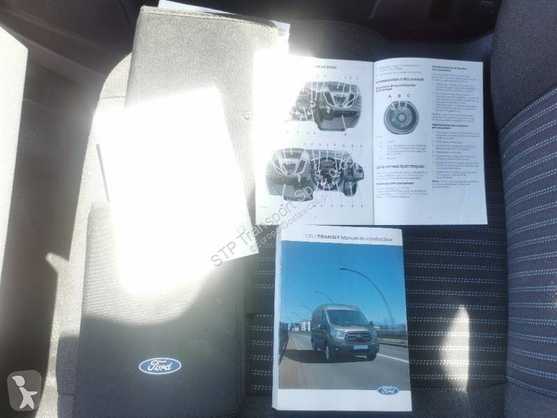 Samochód dostawczy Ford