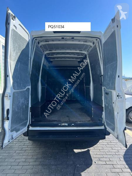 Furgoneta Iveco 35-160 L2H2
