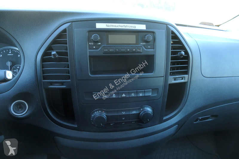 Véhicule utilitaire Mercedes Vito 116 CDI Mixto...