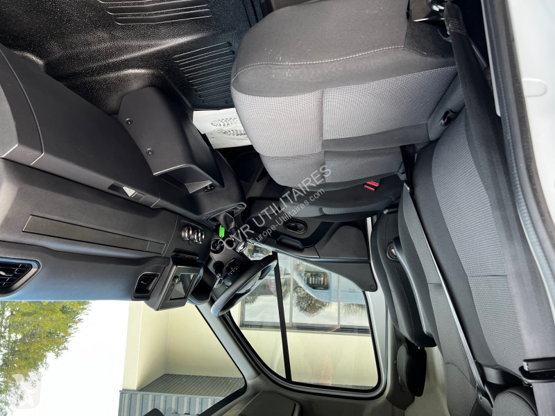 عربة نفعية Renault MASTER III FG F3500 L2H2 2.3...