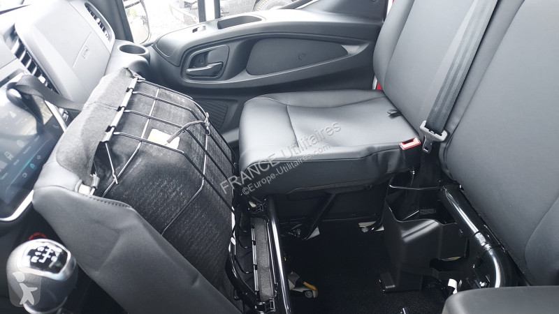 Véhicule utilitaire Iveco DAILY BENNE ACIER JPM...