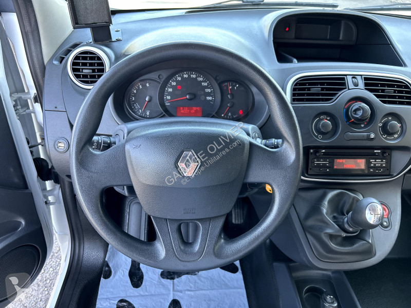 Véhicule utilitaire Renault Maxi Grand Volume...