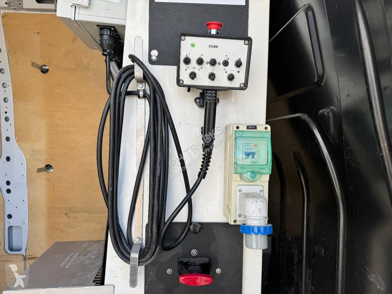 Renault + KLUBB 12,5 METER WORKING HEIGHT...