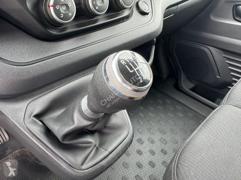 Bedrijfswagen Renault L2H2 2.0 Blue DCI 170...