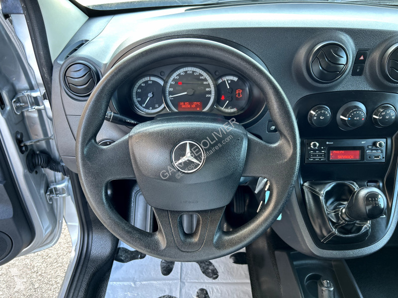 Véhicule utilitaire Mercedes Long 109 1.5 CDI...