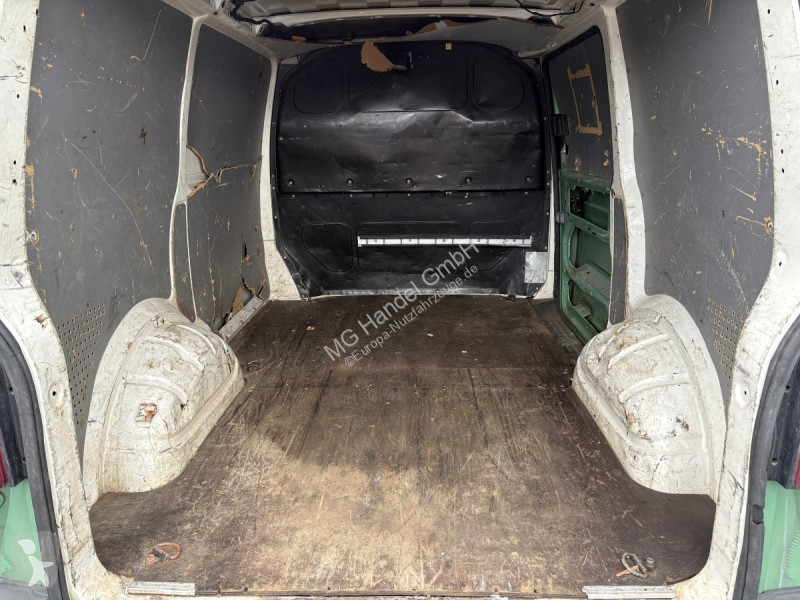 عربة نفعية Volkswagen T5 Transporter...