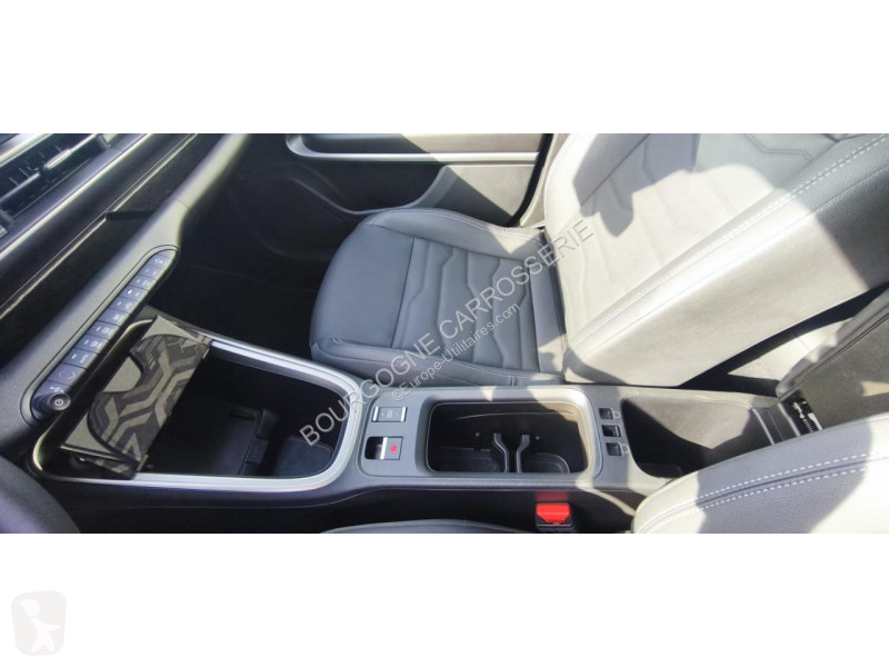 Samochód dostawczy Jeep AVENGER 1.2 Turbo T3 -...