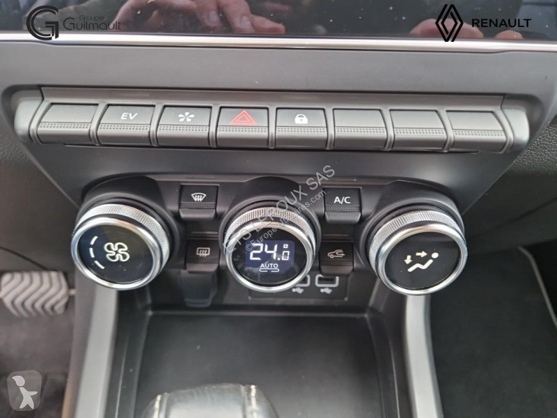 عربة نفعية Renault ARKANA