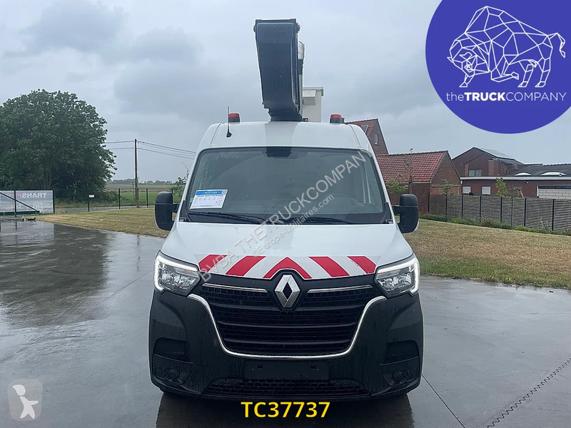 Véhicule utilitaire Renault 145.35 klubb
