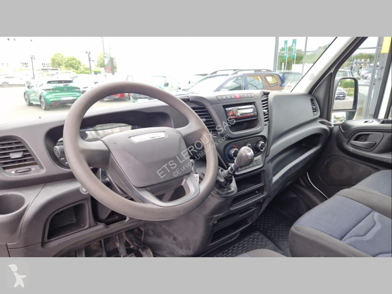 Furgoneta Iveco DAILY CHASSIS CABINE