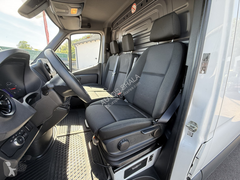 عربة نفعية Mercedes SPRINTER FG / PRIX HT 20...