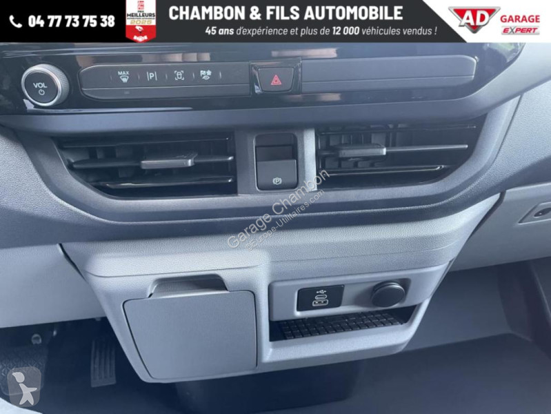 Nyttofordon Ford FOURGON 320 L1H1 2.0 ECOBLUE...