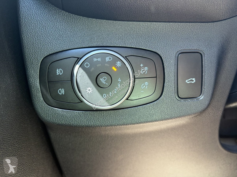 عربة نفعية Ford PUMA 1.5 EcoBlue 120 ch ST-LINE