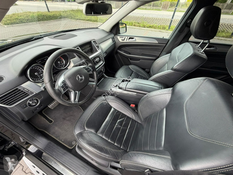 Samochód dostawczy Mercedes ML 350