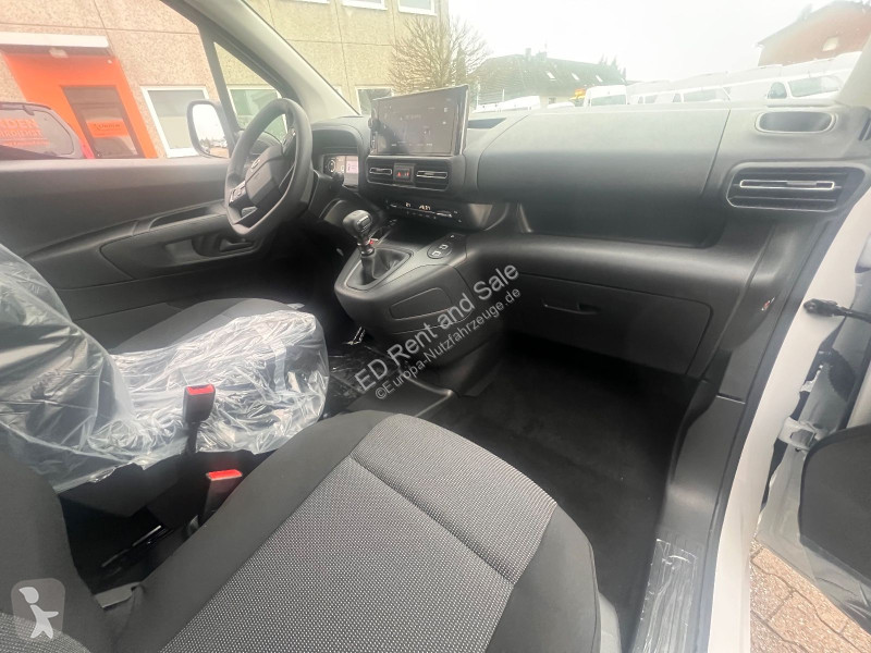 Véhicule utilitaire Opel Cargo L 2 mit...