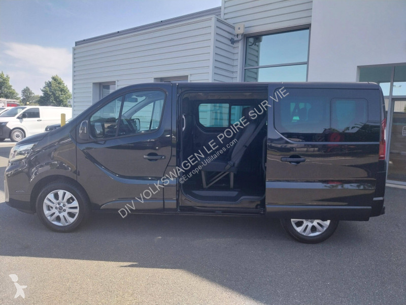 عربة نفعية Nissan Primastar Combi L1H1 3.0t 2.0...