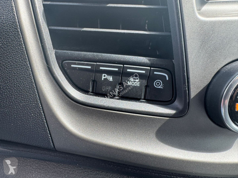 Véhicule utilitaire Ford 320 L1H1 2.0 TDCi 130...