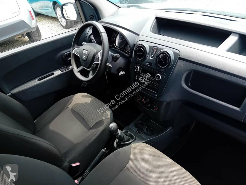 Veicolo commerciale Dacia