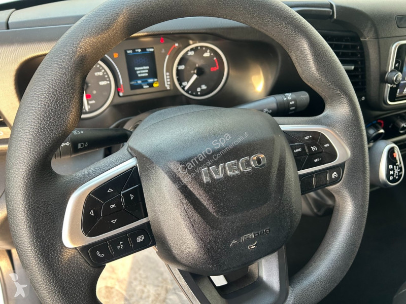 Furgoneta Iveco V