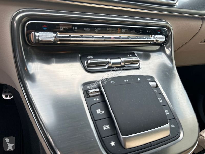 عربة نفعية Mercedes V Long 300 d Exclusive auto