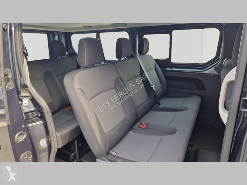 Véhicule utilitaire Renault TRAFIC