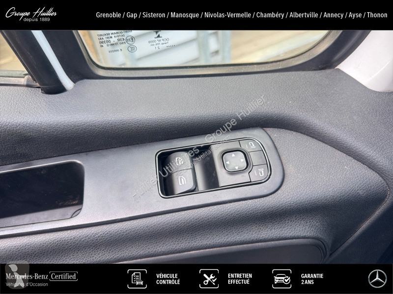 Véhicule utilitaire Mercedes 514 CDI 37 benne...