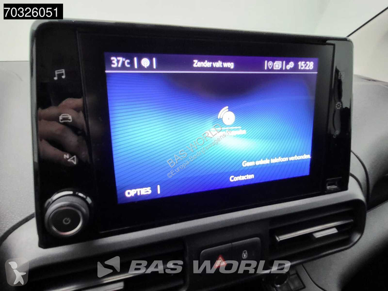 عربة نفعية Toyota Benzine L1H1 Navi Airco...