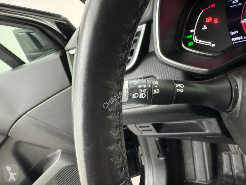عربة نفعية Renault 1.0 TCe 100 Intens