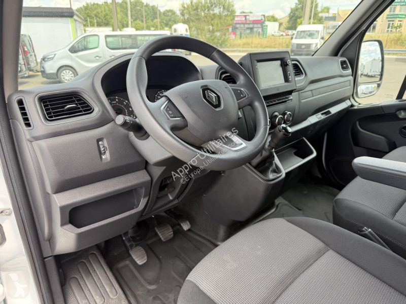 Véhicule utilitaire Renault MASTER Grand...