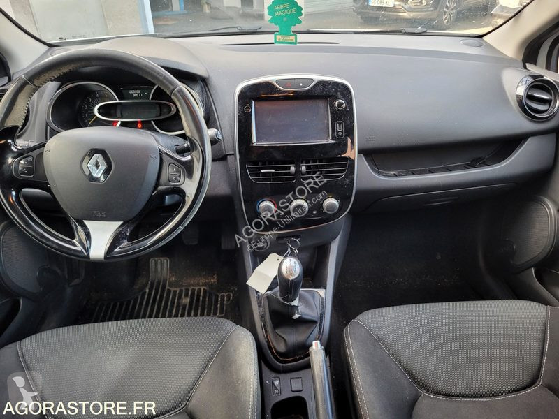 عربة نفعية Renault CLIO