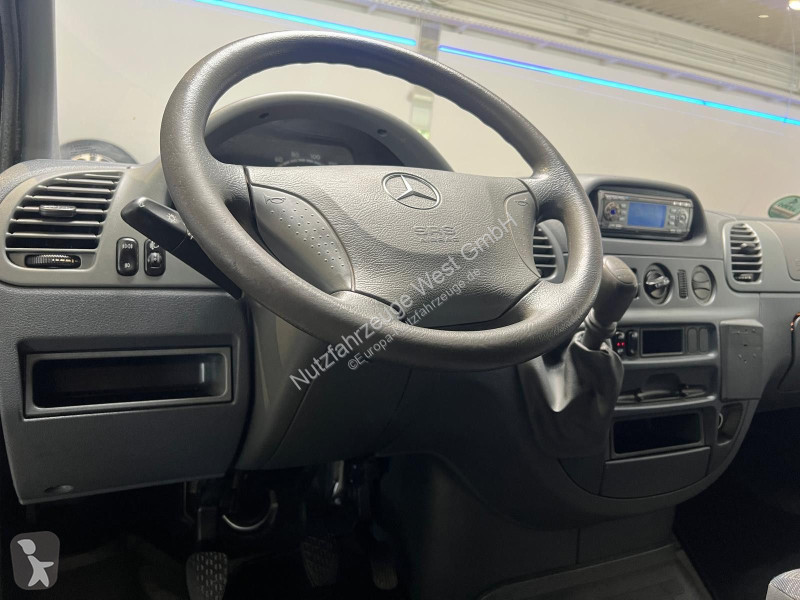عربة نفعية Mercedes...