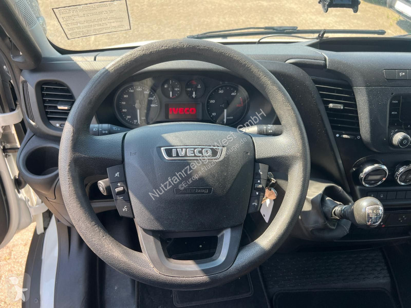 عربة نفعية Iveco 72c18 Maxi XXL...