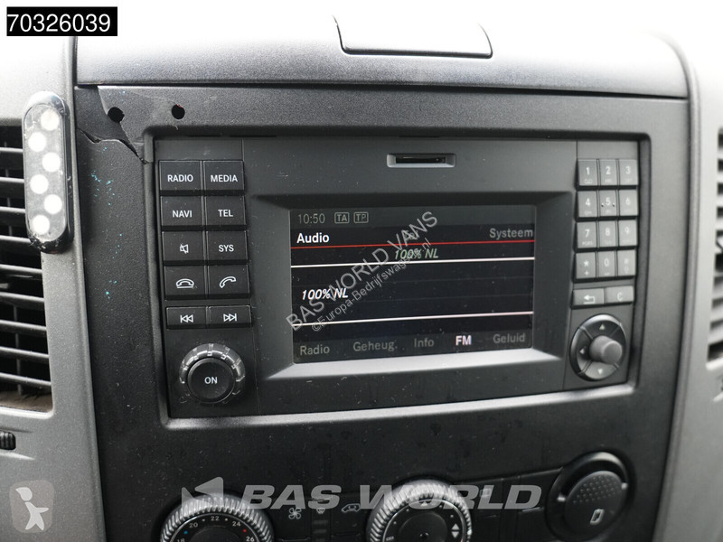 Bedrijfswagen Mercedes 311 CDI L2H2 Airco...