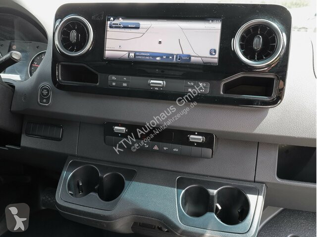 Veículo utilitário Mercedes Sprinter 317...