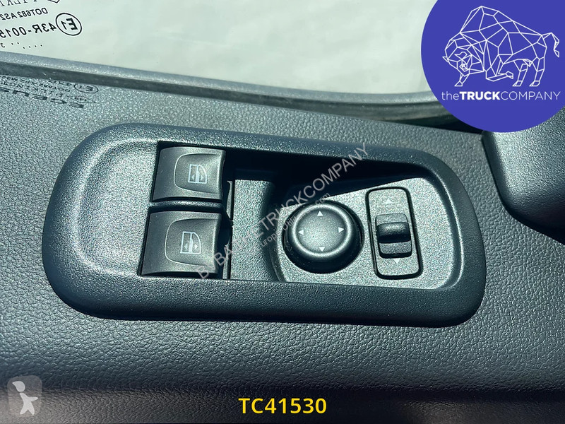 عربة نفعية Renault