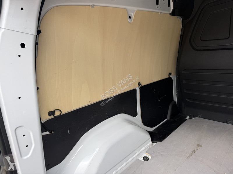Furgoneta Mercedes 112 51 kWh L1 284 WLTP 98...