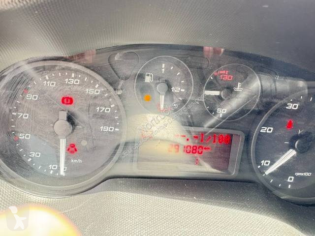 عربة نفعية Iveco