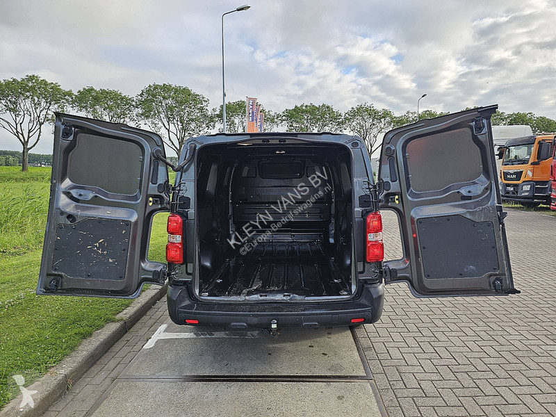Véhicule utilitaire Toyota 2.0 L3 ac aut EURO6...