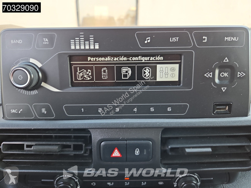 عربة نفعية Renault 102PK L1H1 - Aire...
